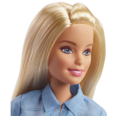Barbie viajera sale turista